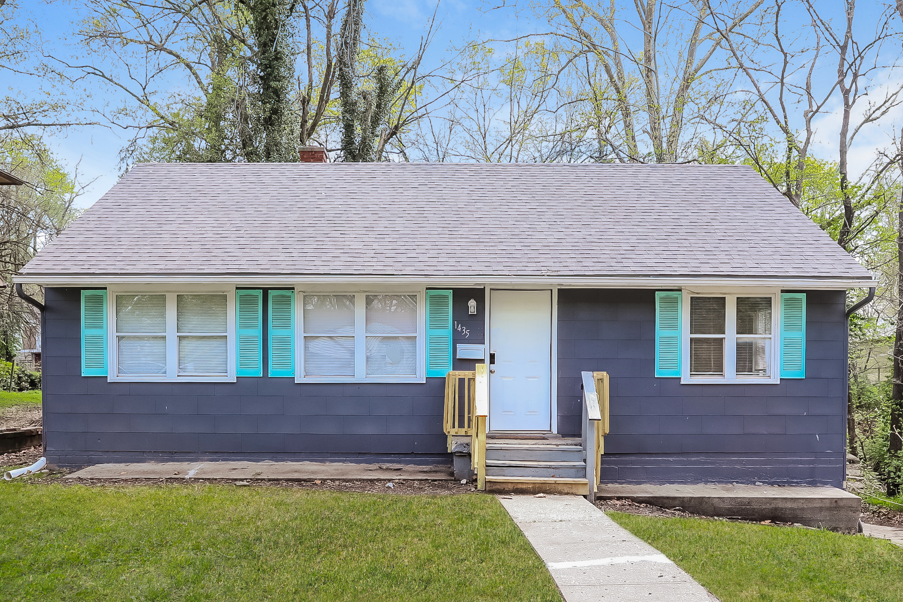 1435 E 66th Ter Kansas City, MO 64131